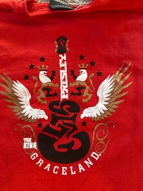 The King Red Graphic Crewneck T-Shirt - Men